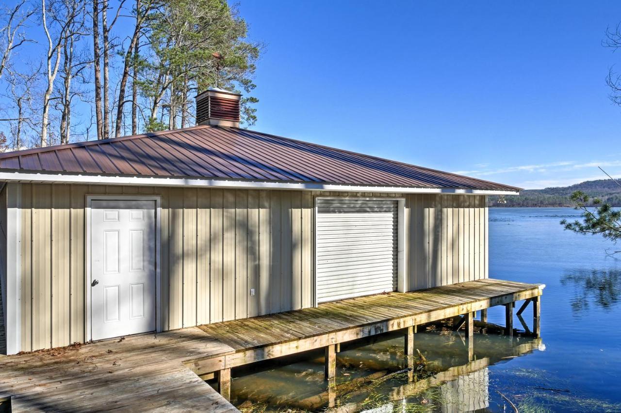 Paradise Cove Cabin With Boathouse And Dock Guntersville Exteriör bild