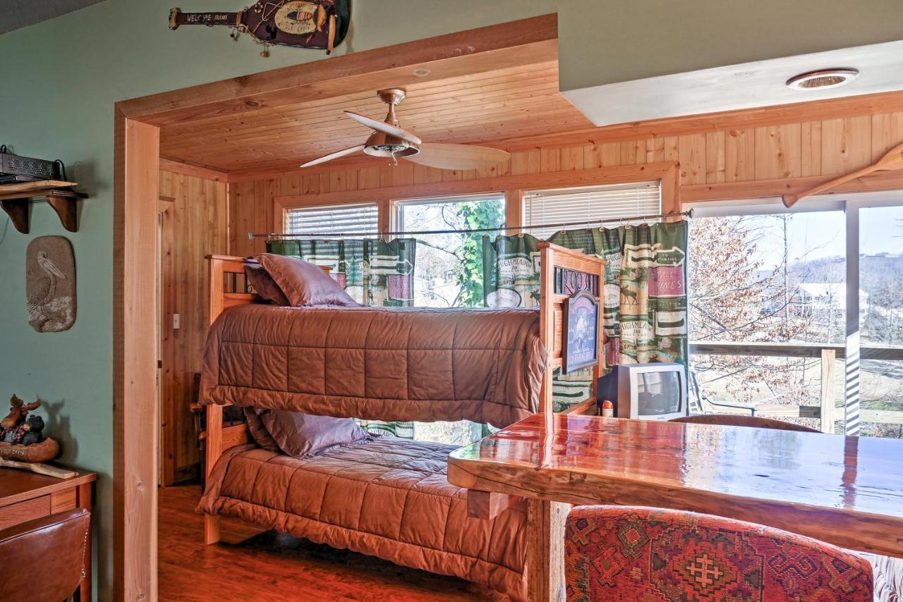 Paradise Cove Cabin With Boathouse And Dock Guntersville Exteriör bild
